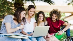 estudiar un programa técnico laboral en Colombia